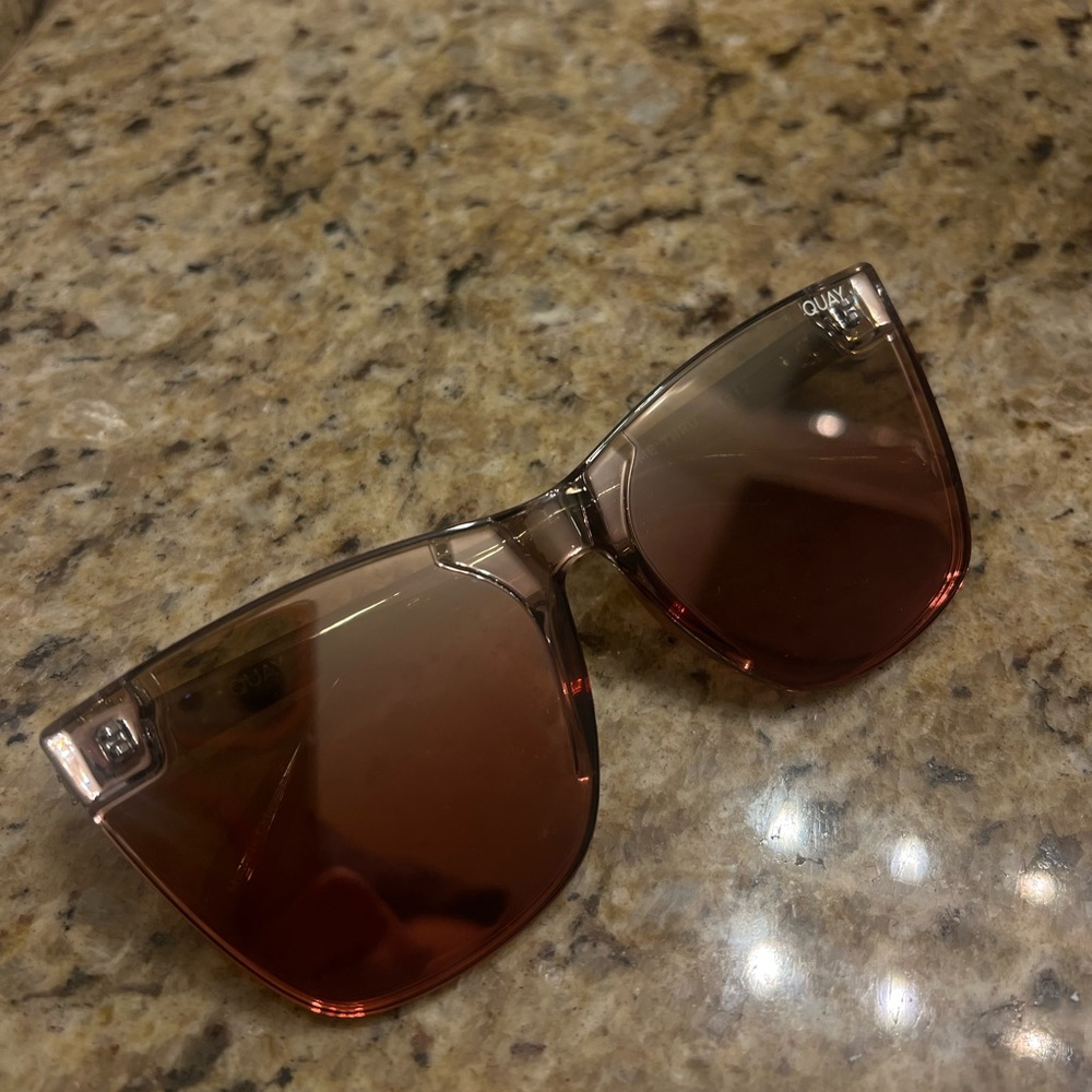 Quay Come Thru Sunglasses